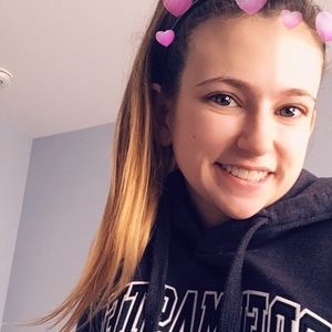 Meet your Posher, Noelle